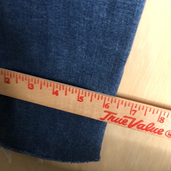 Express jeans button fly. Size 2 short. - Picture 10 of 14